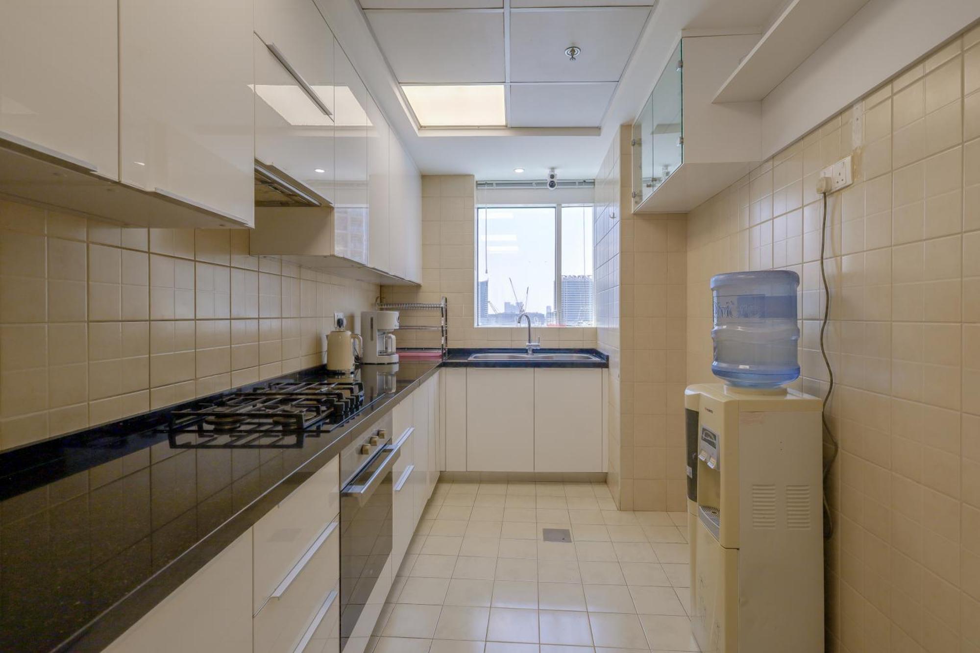 Apartment Spacious Beds In Downtown